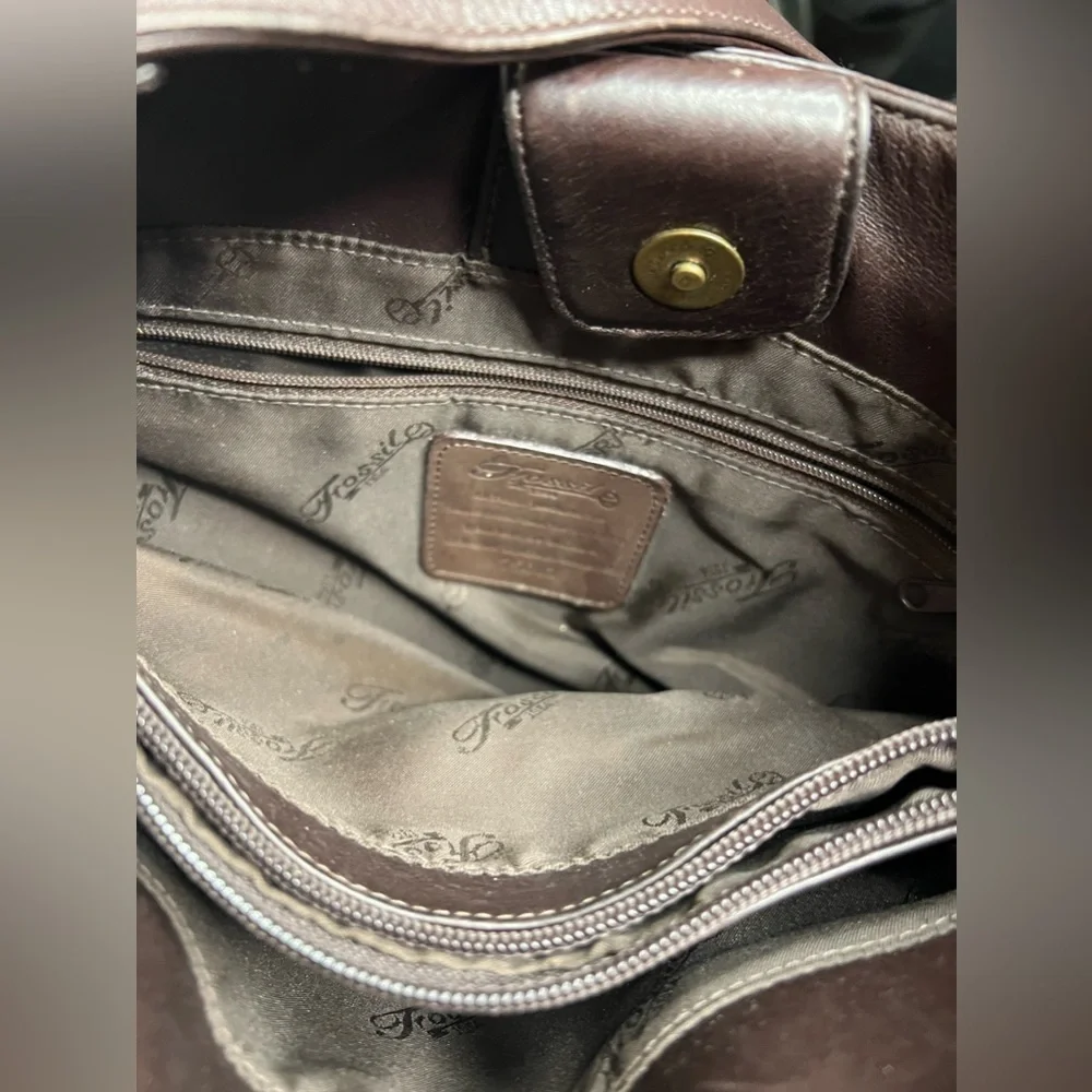 Fossil Leather Purse - Picture 7 of 8